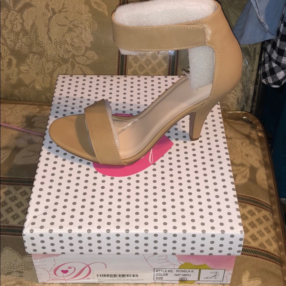 3inch heel  open  toe shoes